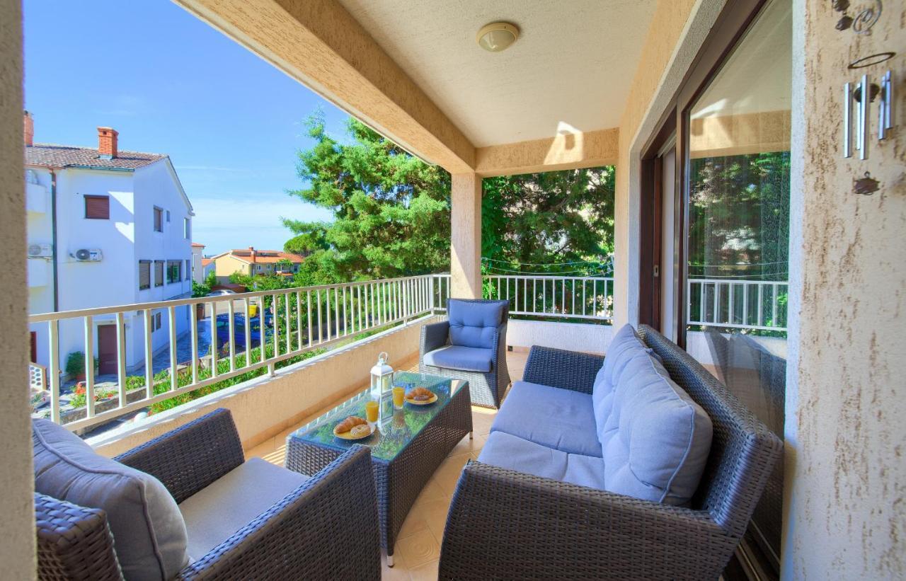 Apartment Lidija Krk Town Εξωτερικό φωτογραφία